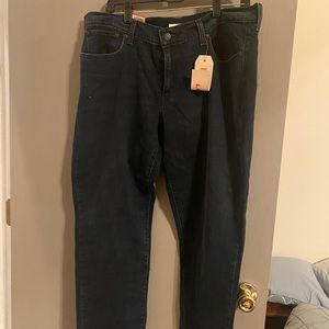 Levi’s boyfriend jeans!